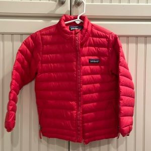 Patagonia Girls 5T hot pink puffer down sweater coat